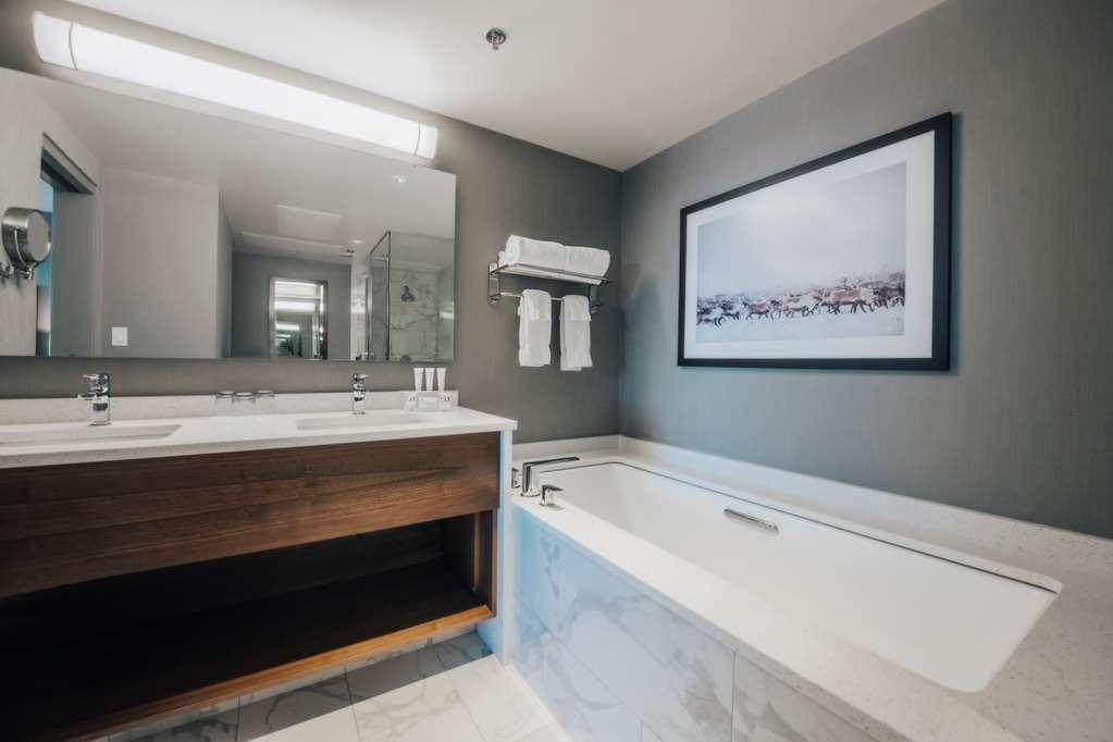 The Explorer Hotel Yellowknife Ngoại thất bức ảnh