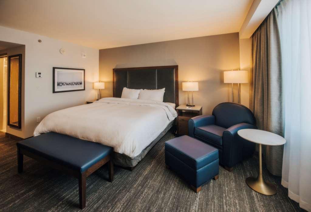 The Explorer Hotel Yellowknife Phòng bức ảnh