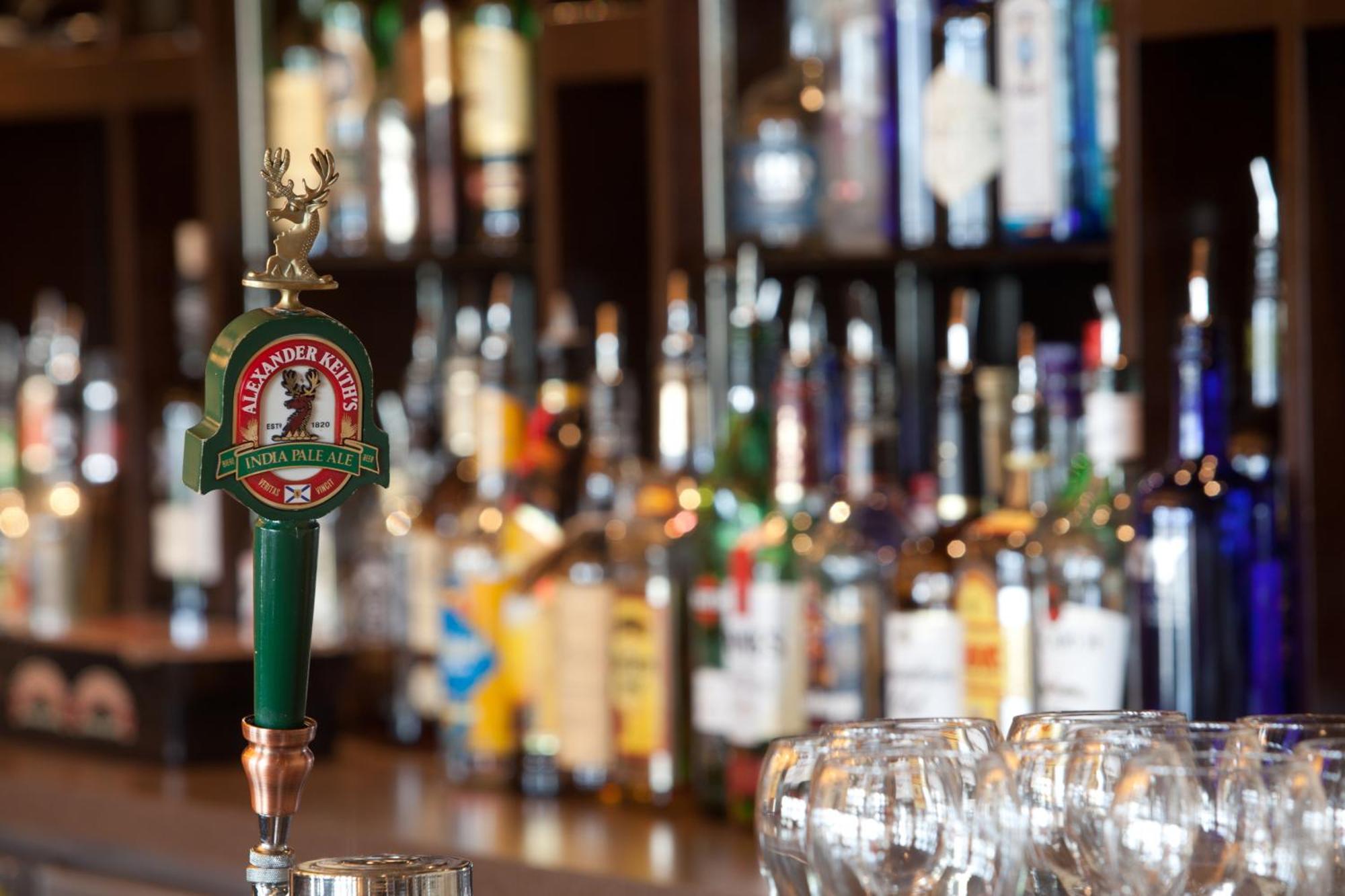 The Explorer Hotel Yellowknife Ngoại thất bức ảnh