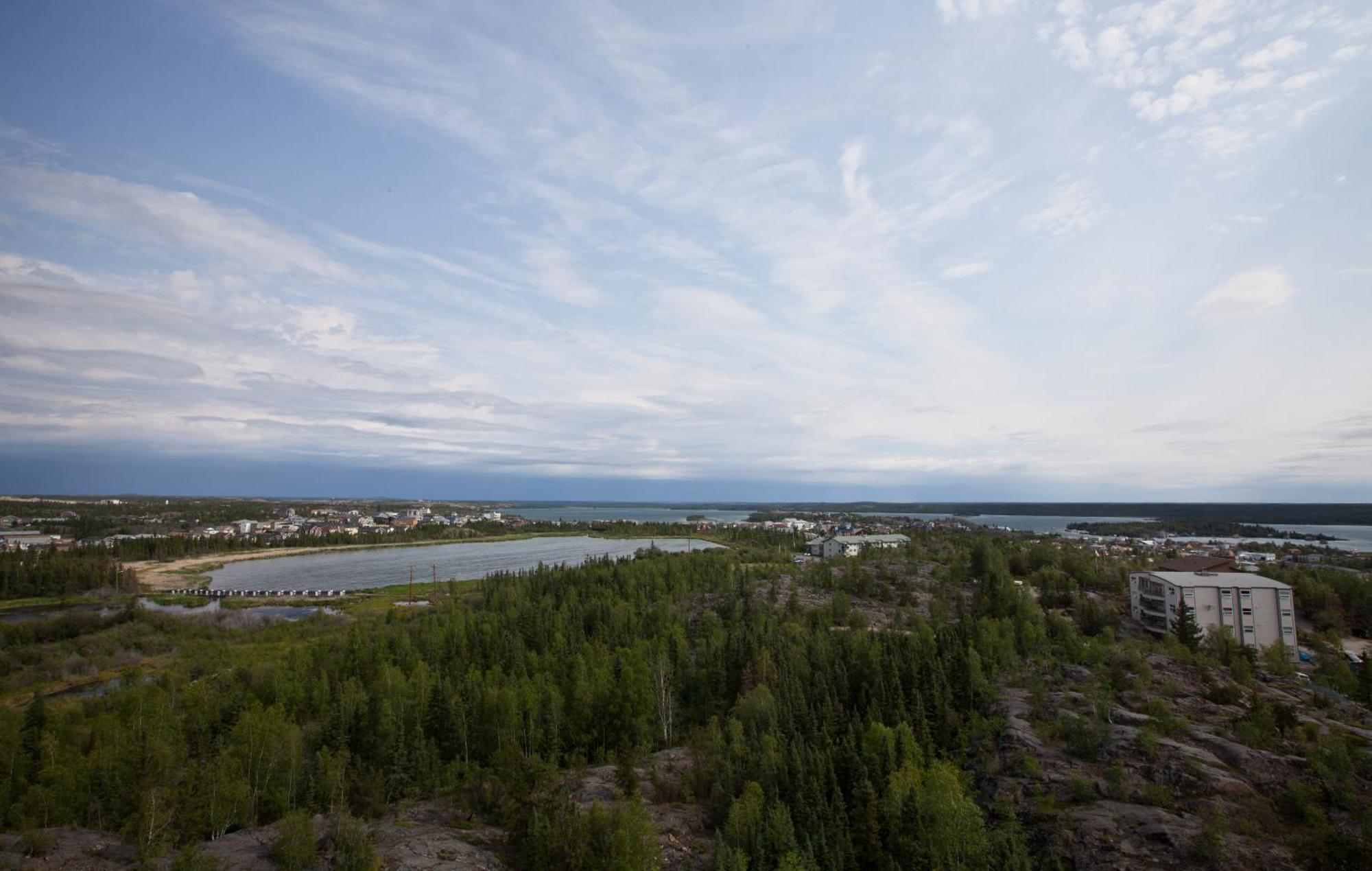 The Explorer Hotel Yellowknife Ngoại thất bức ảnh