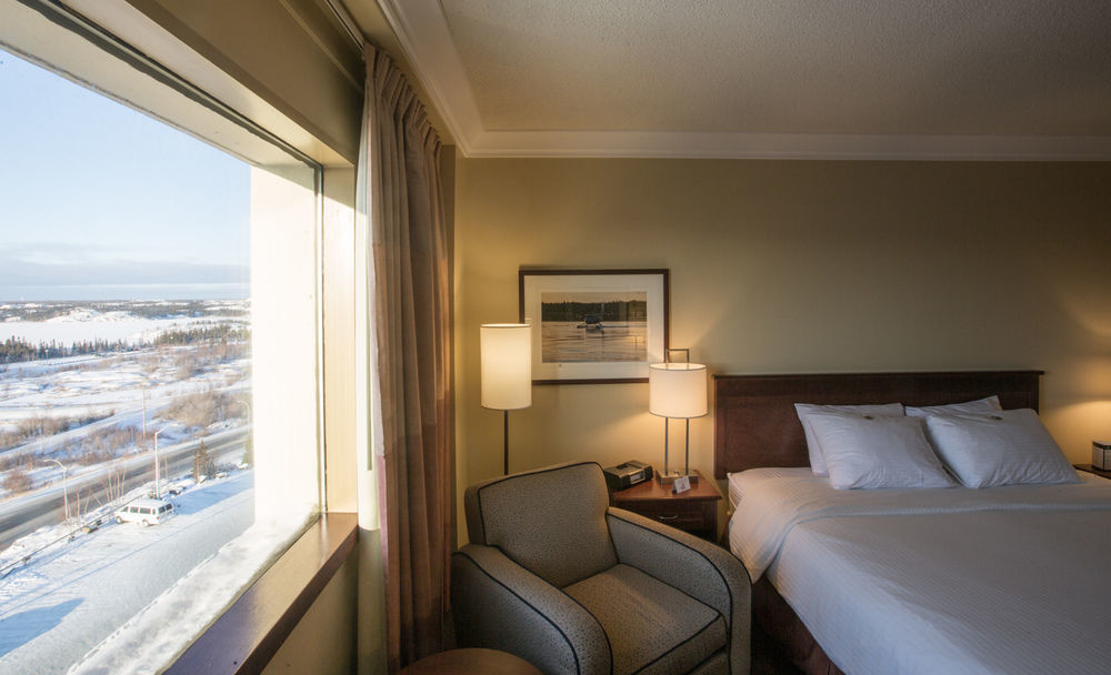 The Explorer Hotel Yellowknife Ngoại thất bức ảnh