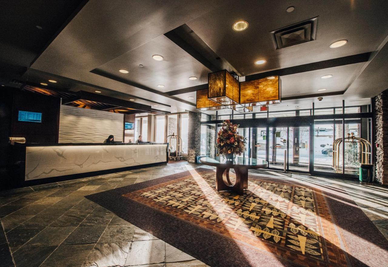 The Explorer Hotel Yellowknife Ngoại thất bức ảnh